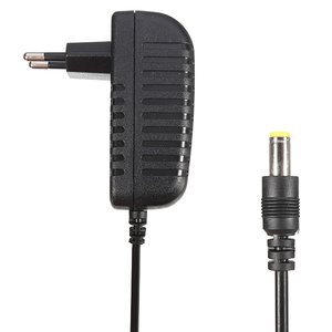 Adaptador de red para tiras de luces LED 5 V / 3 A (15 W, 110-220 V) Adaptador de red para tiras de luces LED 5 V / 3 A (15 W, 110-220 V)